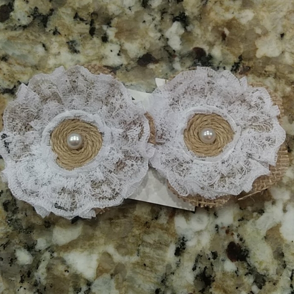 Flower Hair Clips - Picture 1 of 1